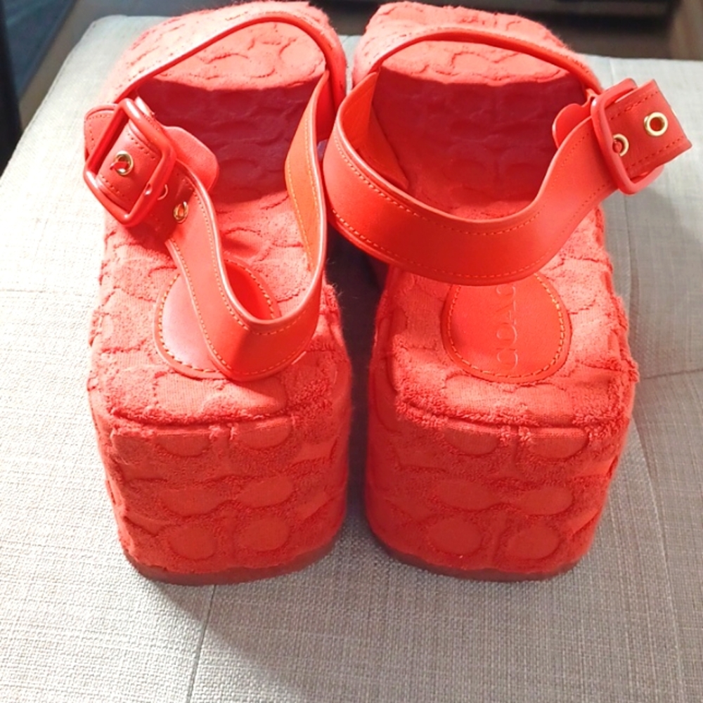 Coach Noelle Sandal In Signature Terry Cloth Red Orange Size 9B Retro Vibes NEW - Picture 7 of 12